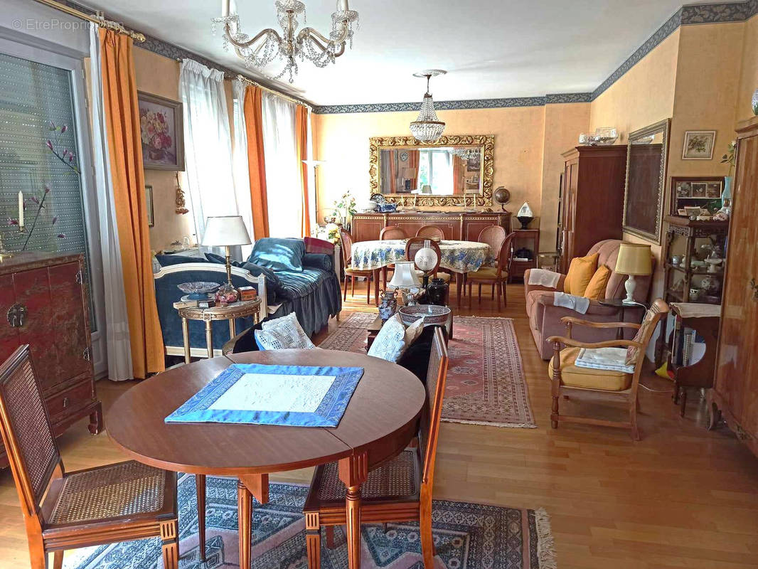 Appartement à VICHY