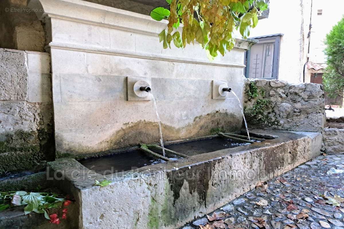 Appartement à MOUSTIERS-SAINTE-MARIE