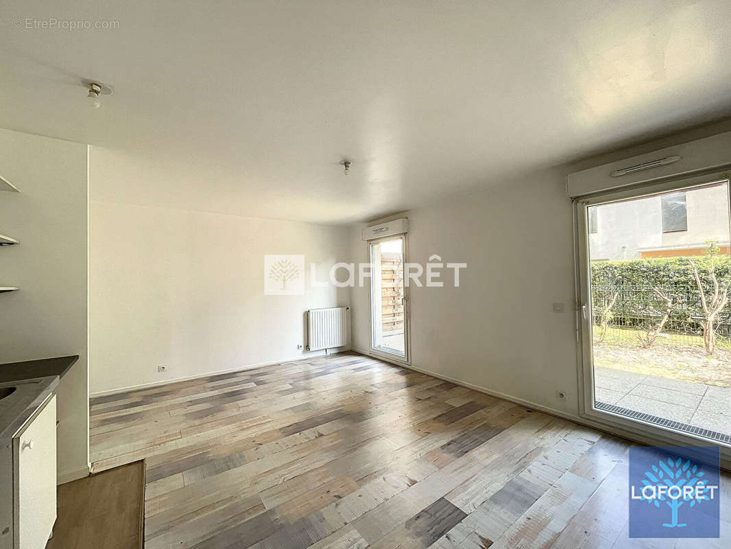 Appartement à VIGNEUX-SUR-SEINE