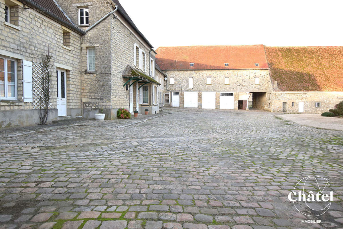 Maison à SENLIS