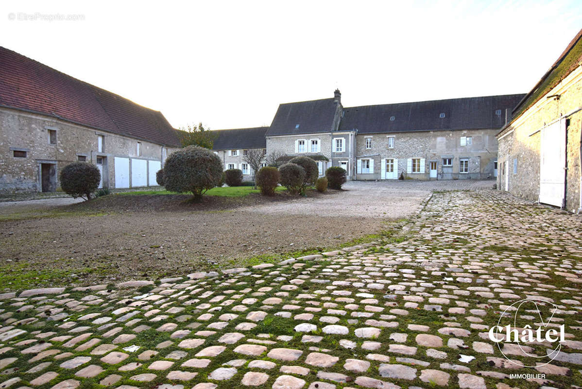 Maison à SENLIS