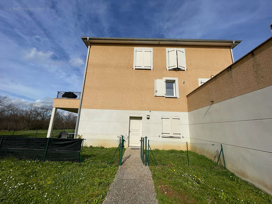 Appartement à PONT-DE-CHERUY