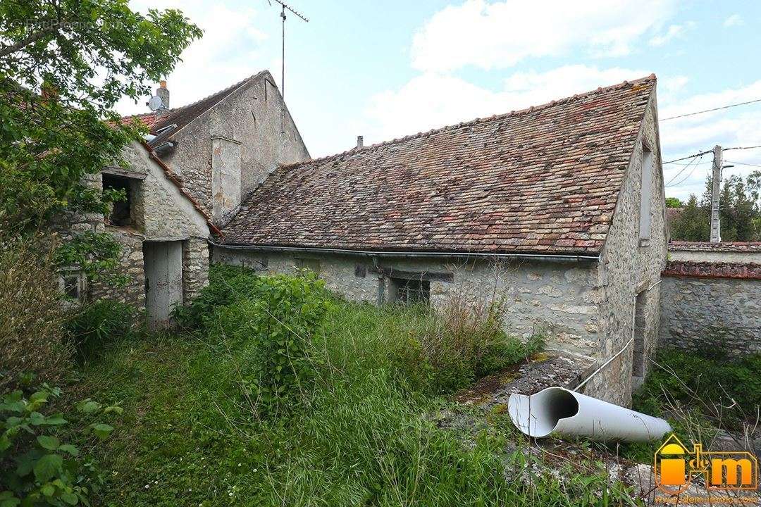 Maison à MEREVILLE