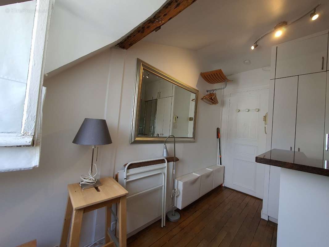 Appartement à PARIS-7E