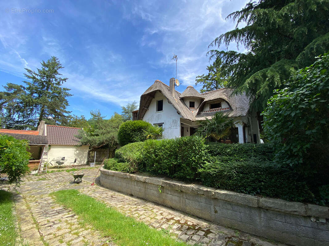 Maison à MONTFORT-L&#039;AMAURY