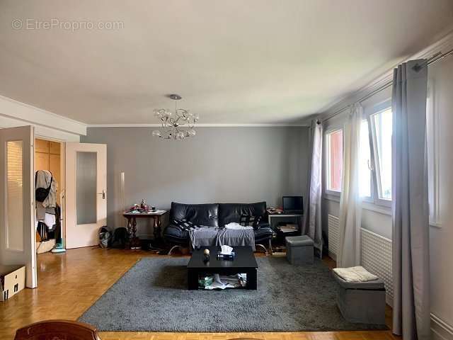 Appartement à MAISONS-ALFORT