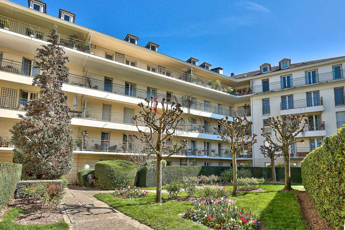 Appartement à VERSAILLES