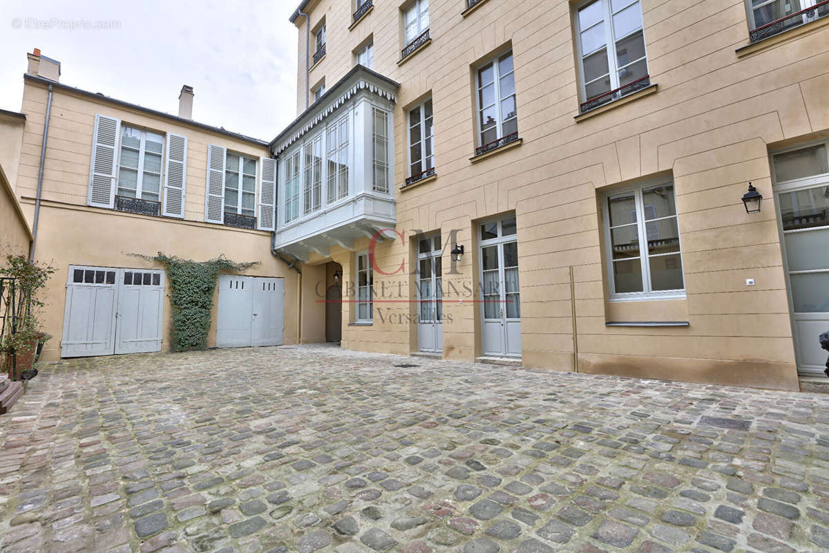 Appartement à VERSAILLES