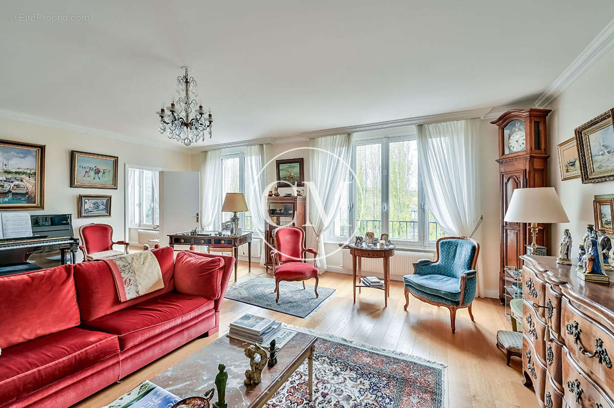 Appartement à VERSAILLES