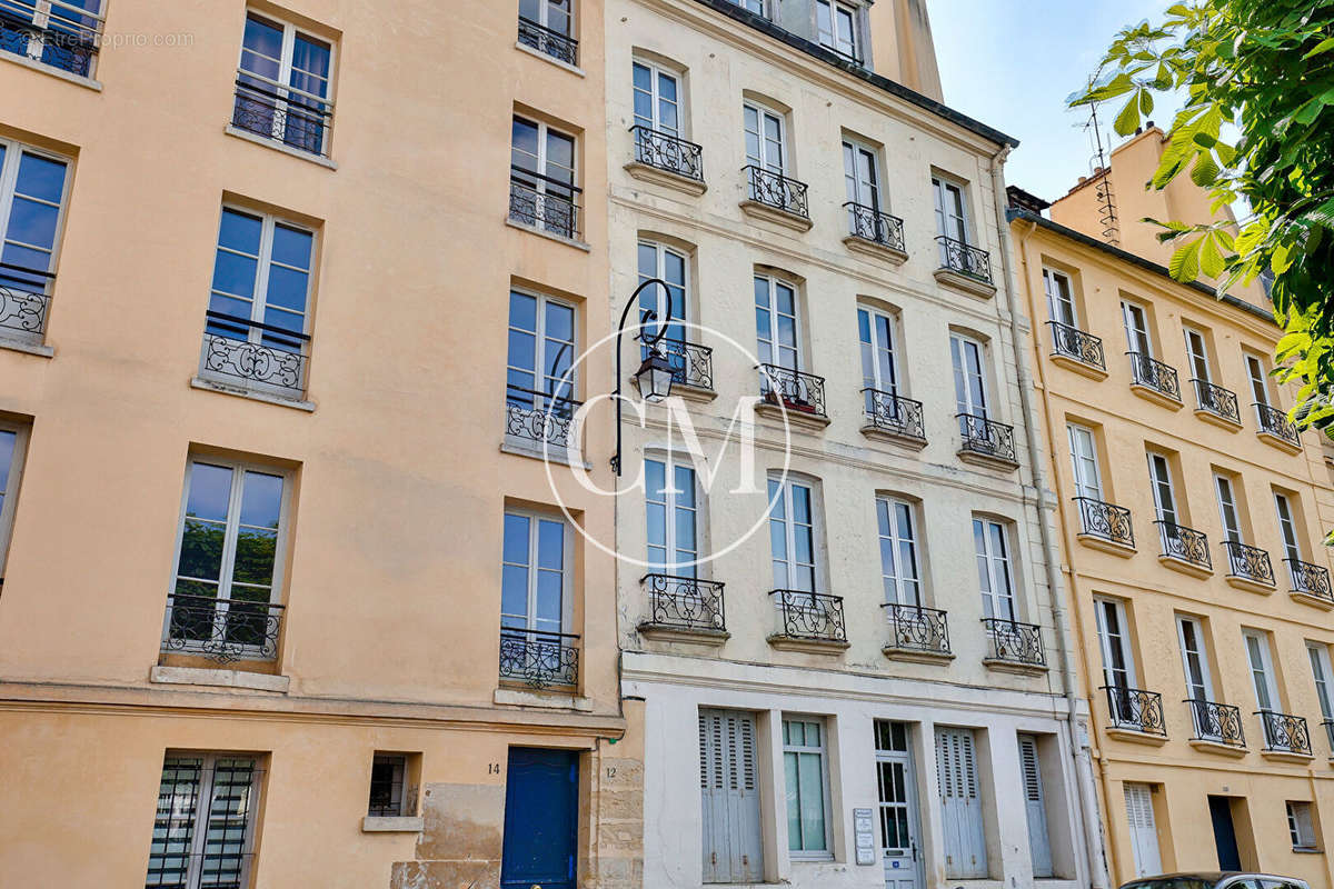 Appartement à VERSAILLES