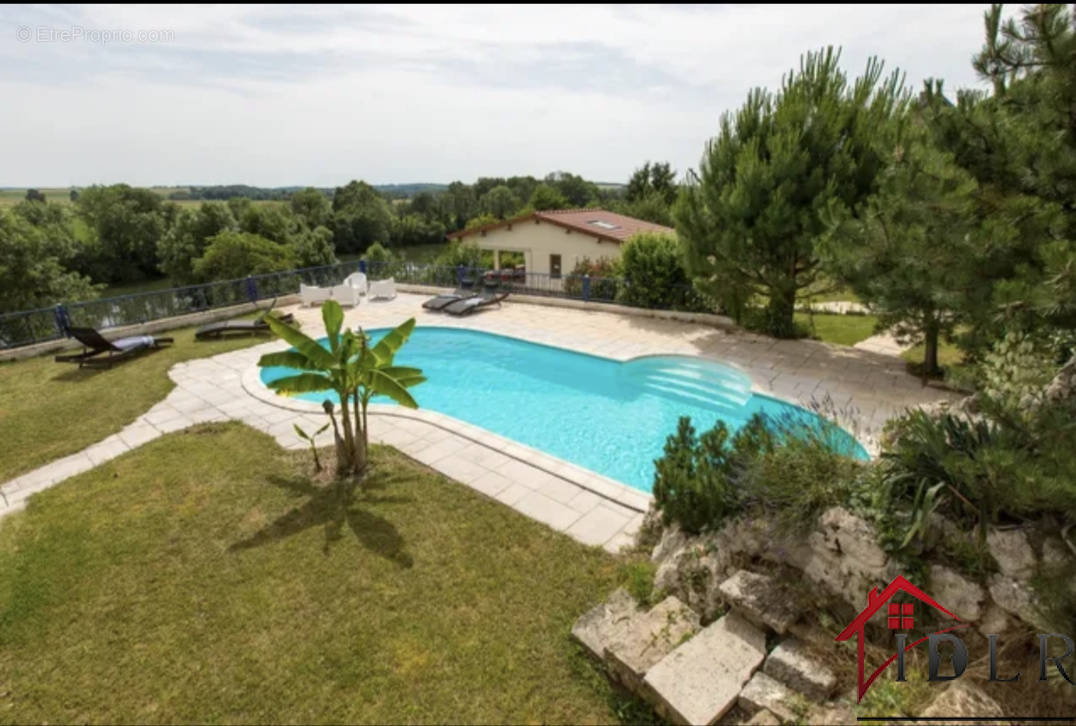 Maison à RAY-SUR-SAONE