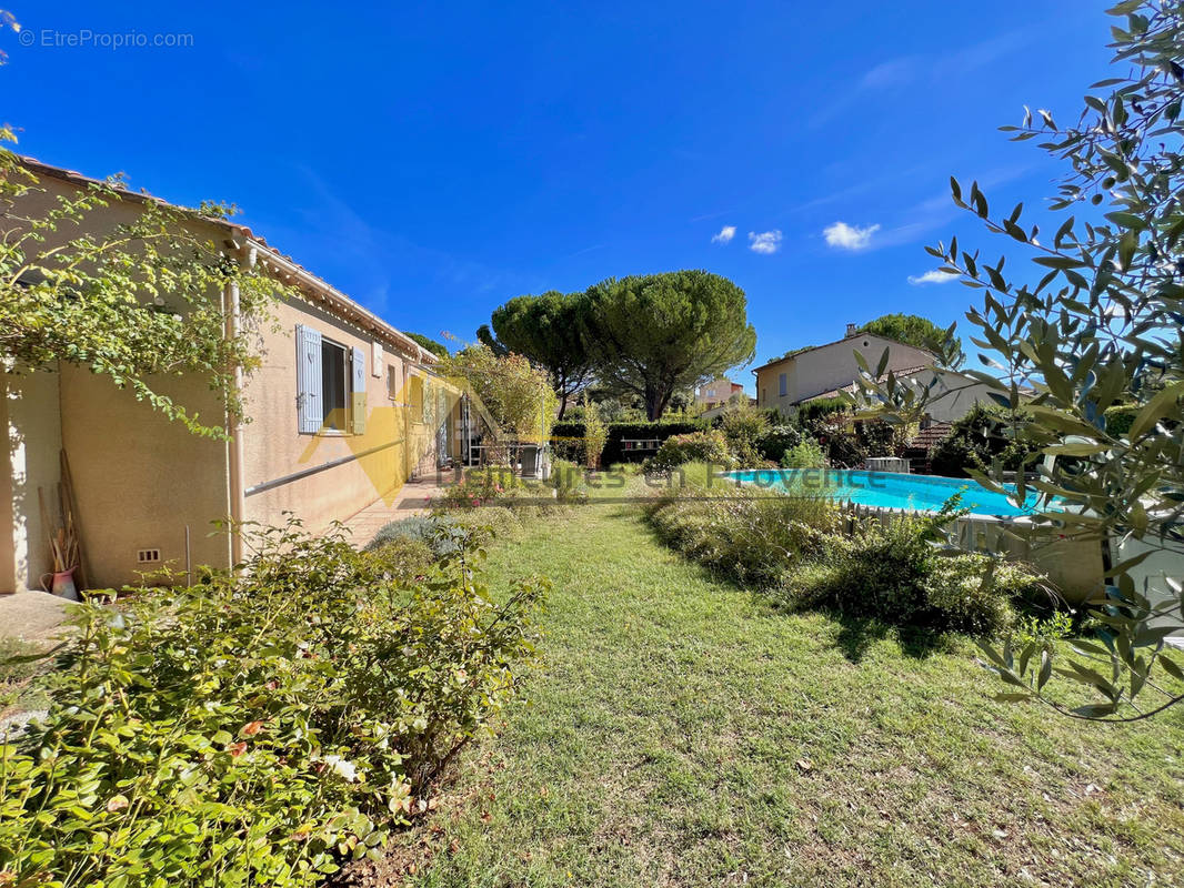 Maison à VAISON-LA-ROMAINE