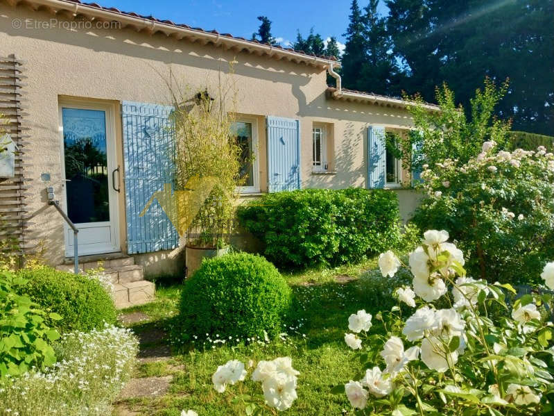 Maison à VAISON-LA-ROMAINE