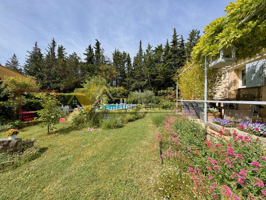 Maison à VAISON-LA-ROMAINE