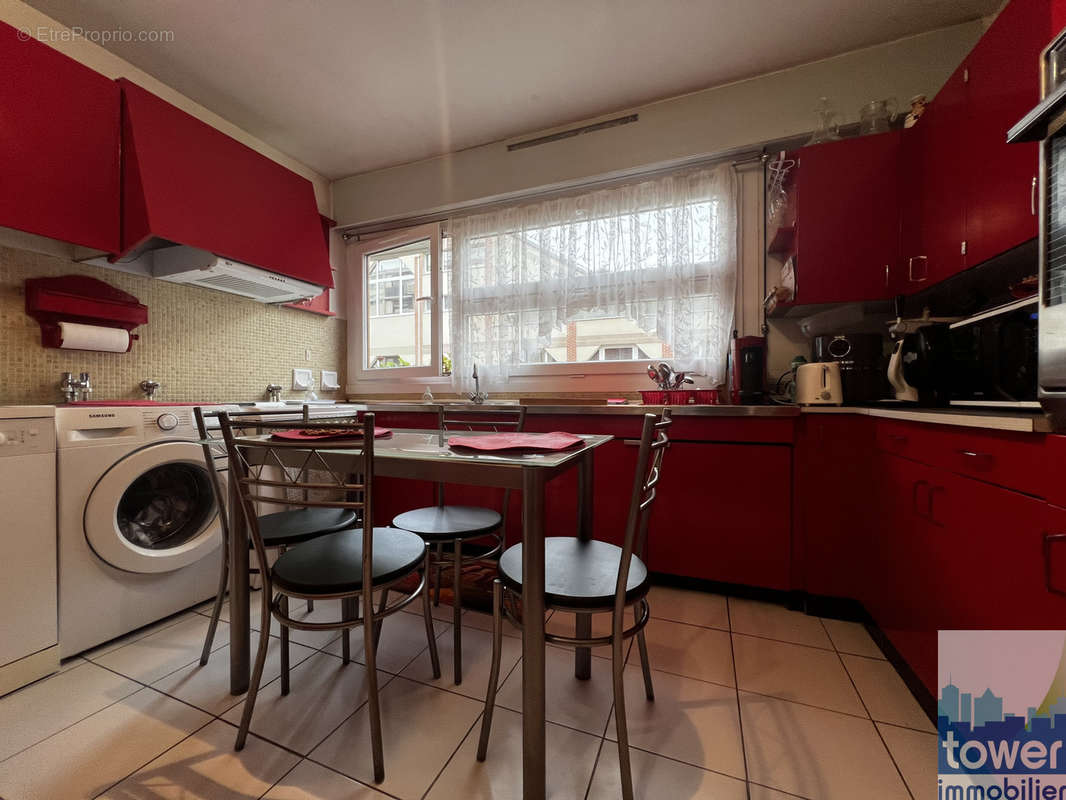 Appartement à AUBERVILLIERS