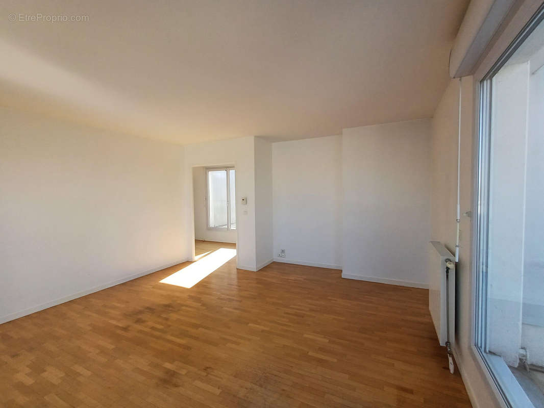 Appartement à IVRY-SUR-SEINE