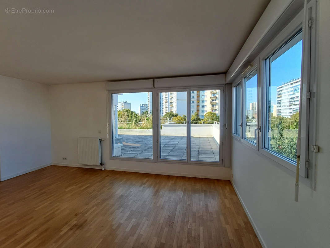 Appartement à IVRY-SUR-SEINE