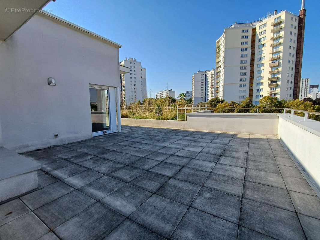 Appartement à IVRY-SUR-SEINE