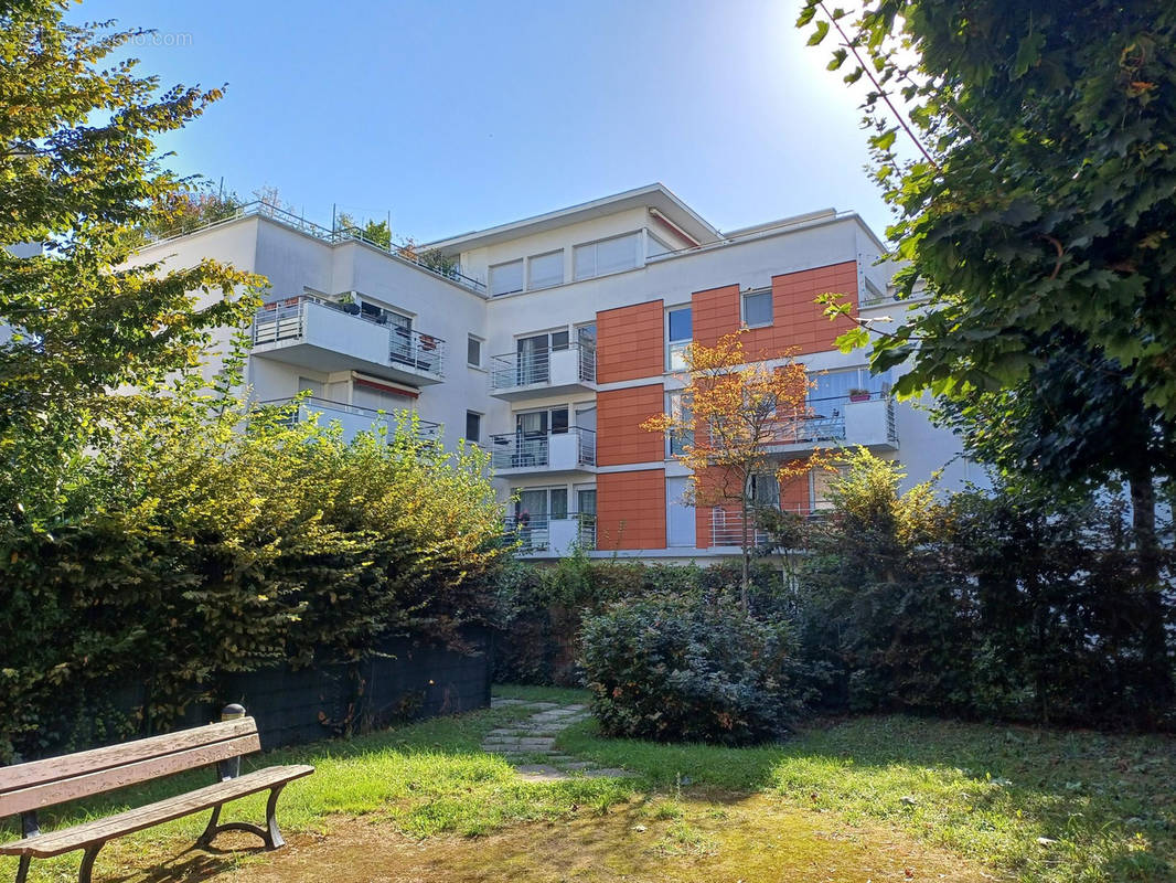 Appartement à IVRY-SUR-SEINE