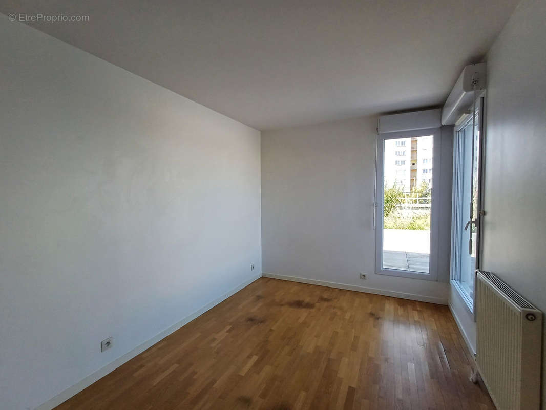 Appartement à IVRY-SUR-SEINE