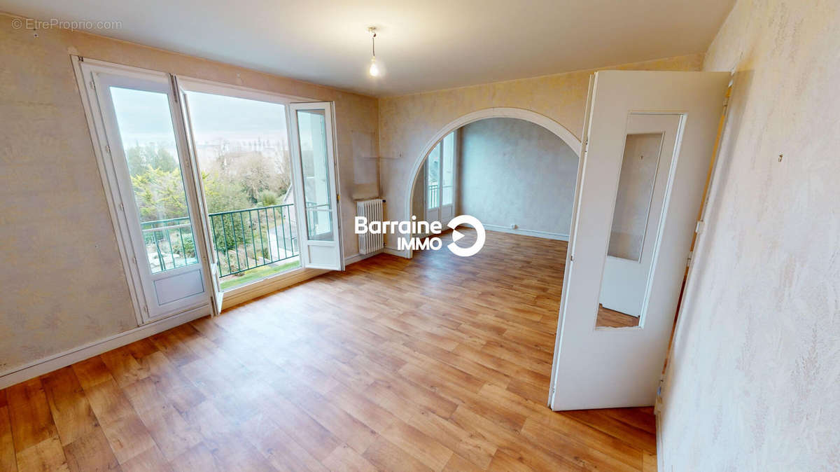 Appartement à SAINT-MARTIN-DES-CHAMPS