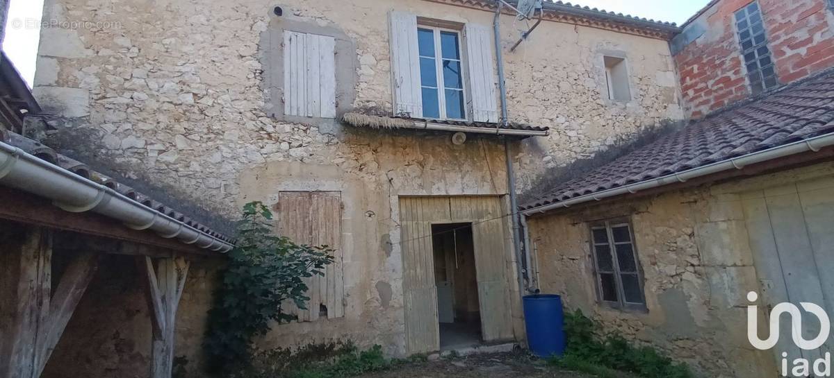 Photo 1 - Maison à LAVARDAC