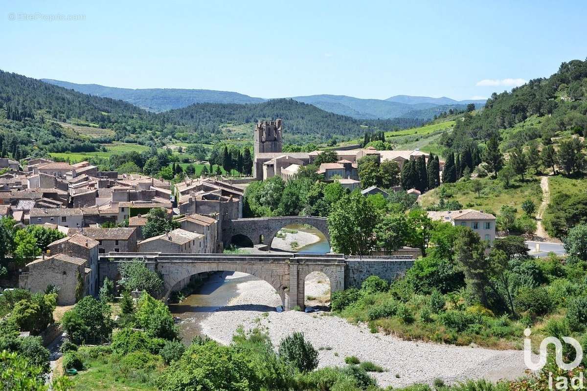 Photo 3 - Commerce à LAGRASSE