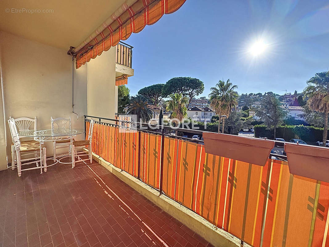 Appartement à ROQUEBRUNE-CAP-MARTIN