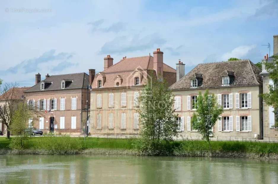 Maison à MARCILLY-SUR-SEINE