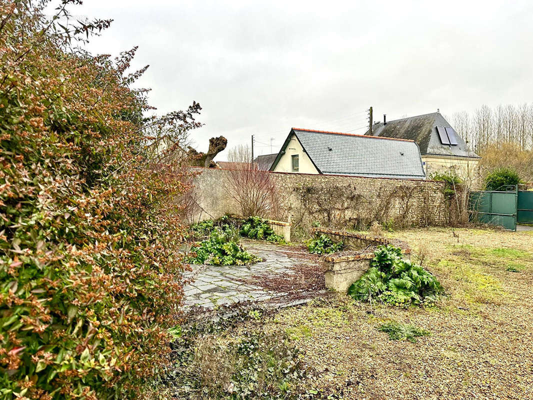 Maison à REUGNY