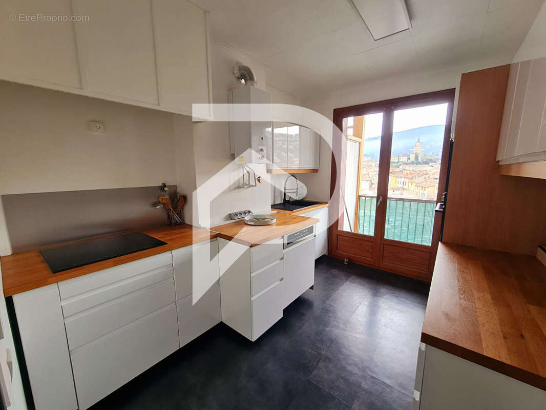 Appartement à DRAGUIGNAN