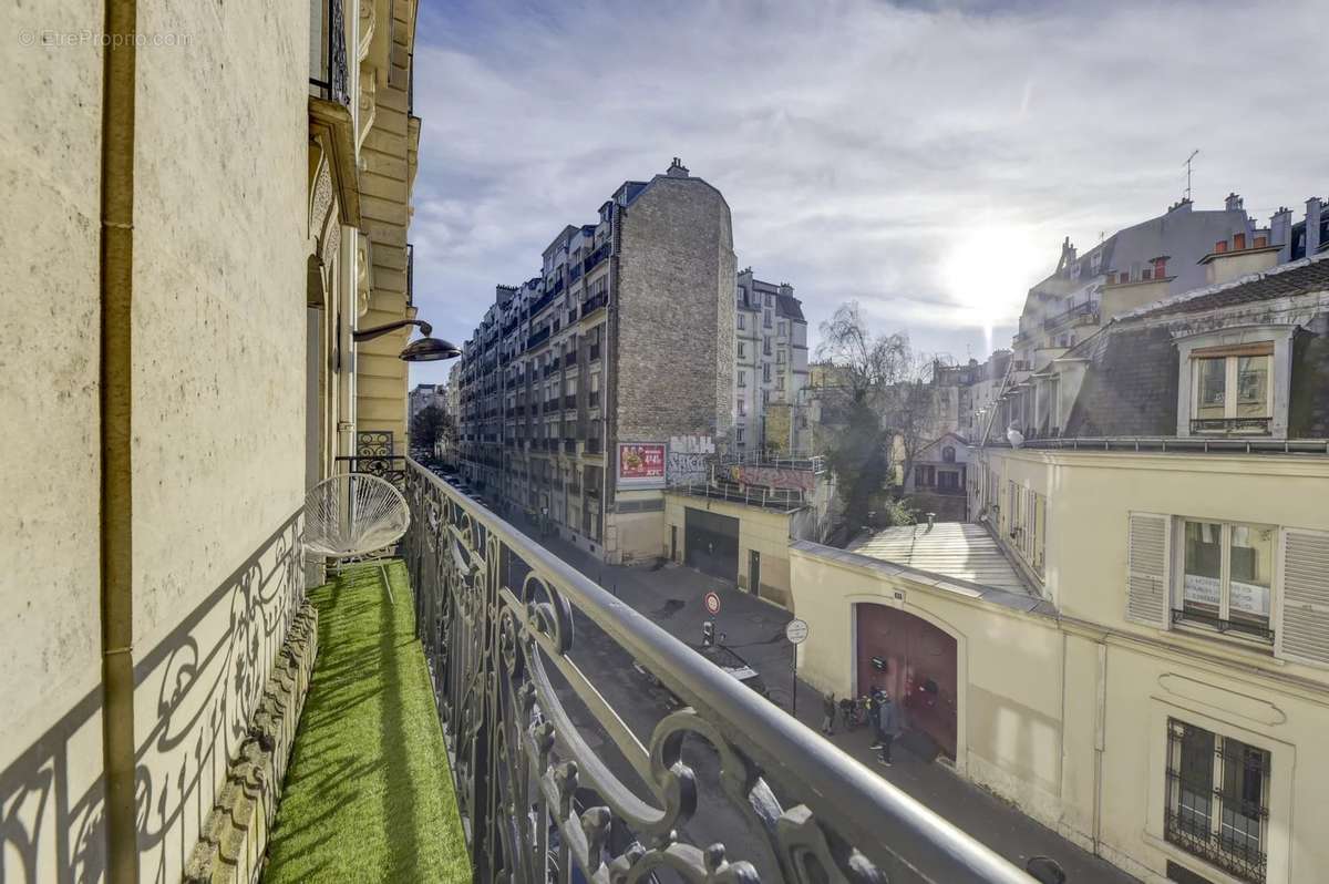 Appartement à PARIS-18E