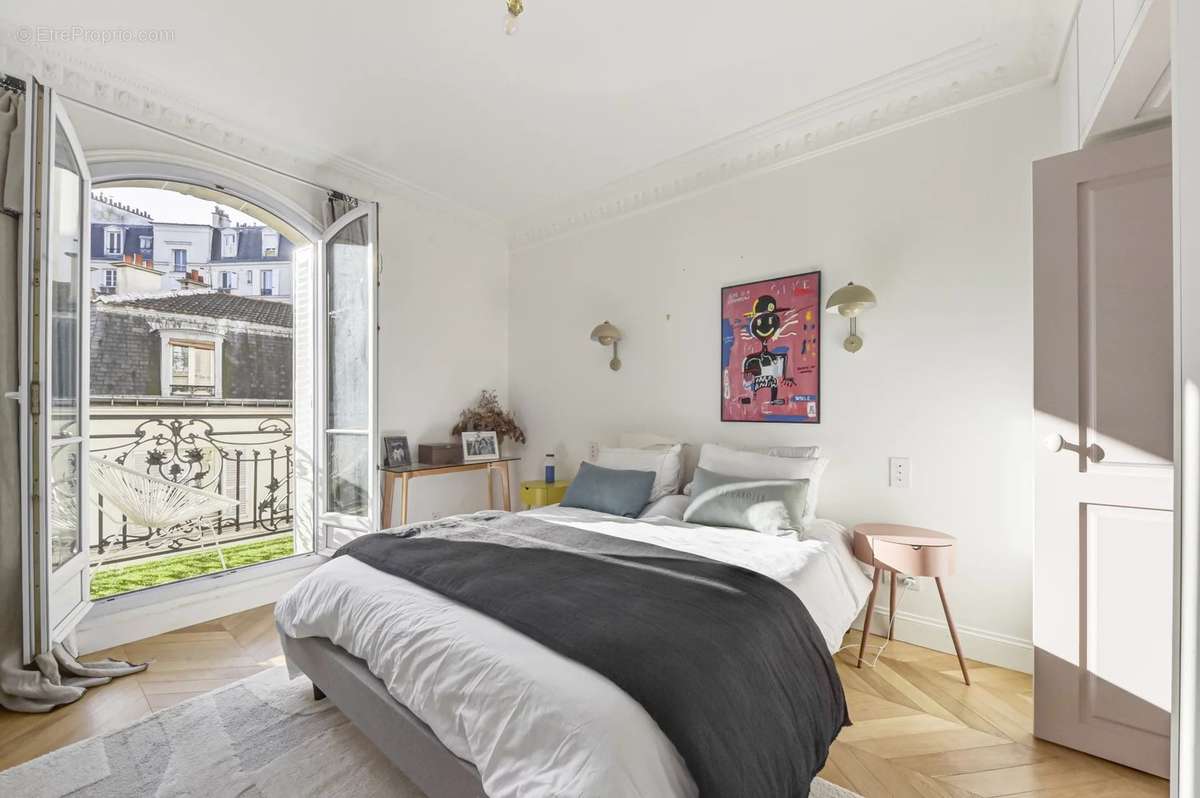 Appartement à PARIS-18E