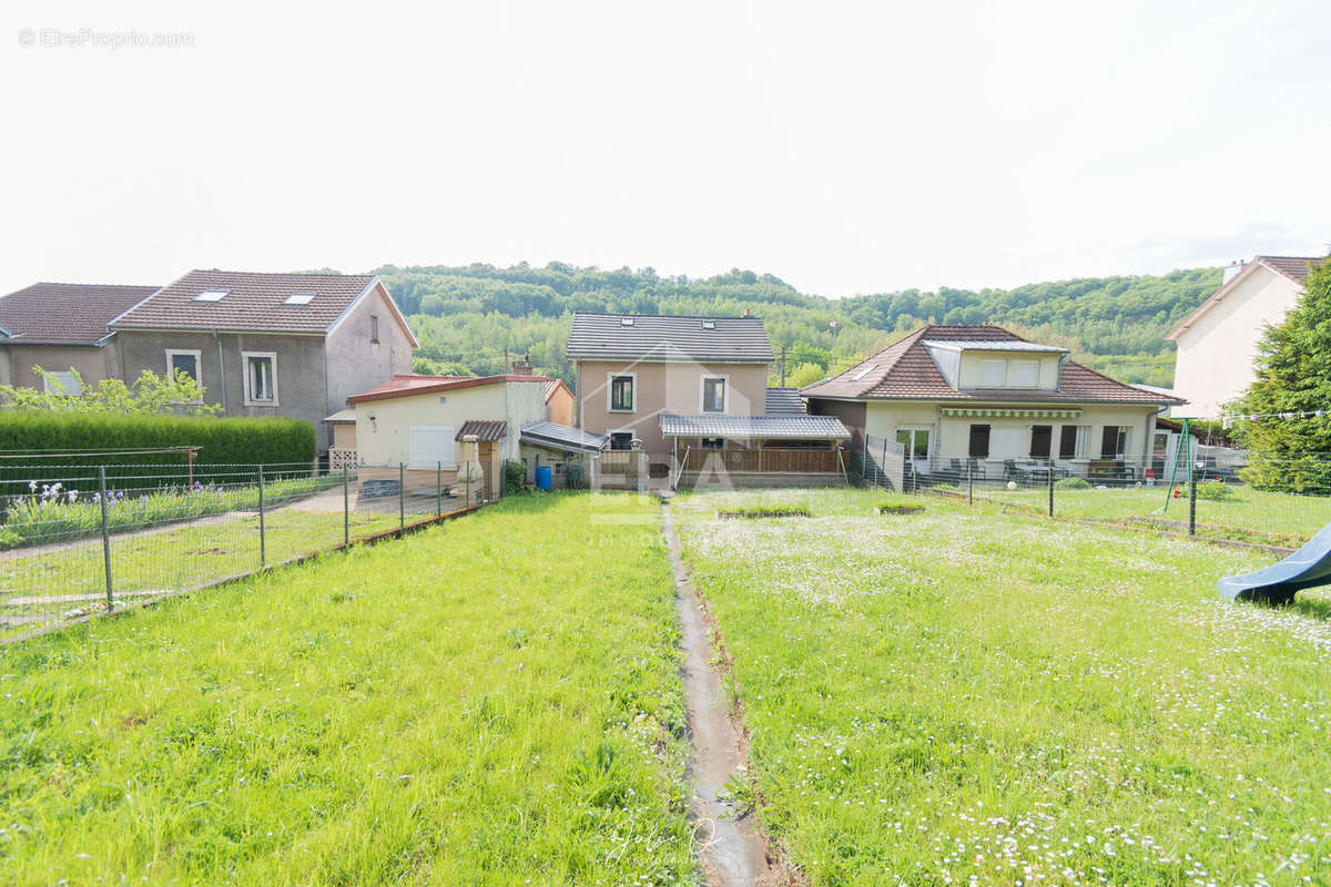 Maison à SAULNES