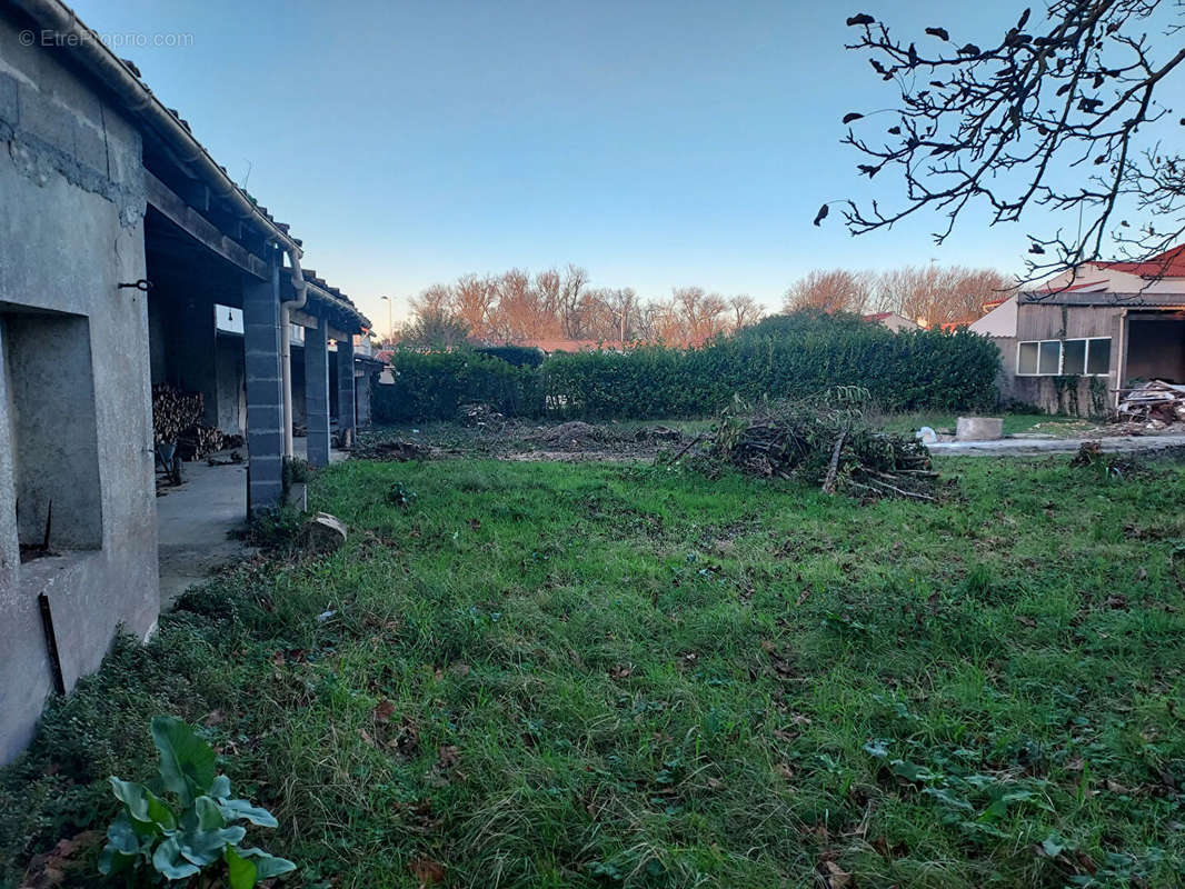 Terrain à LE CHATEAU-D&#039;OLERON