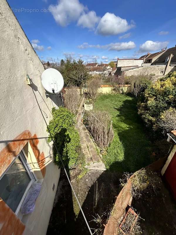 Maison à SAINT-POURCAIN-SUR-SIOULE