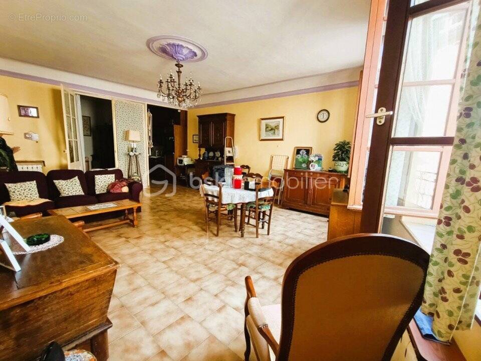 Appartement à LAMBESC