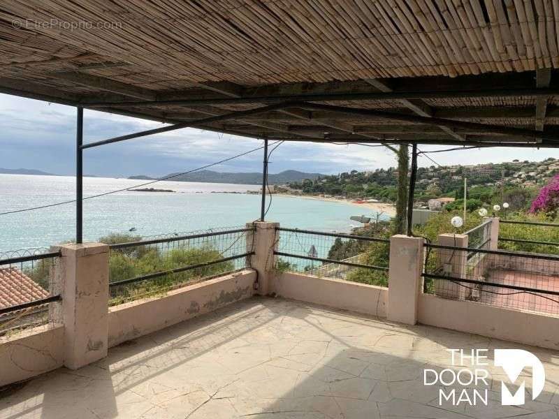 Appartement à LE LAVANDOU