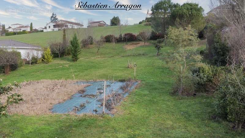 Terrain à VILLENEUVE-SUR-LOT