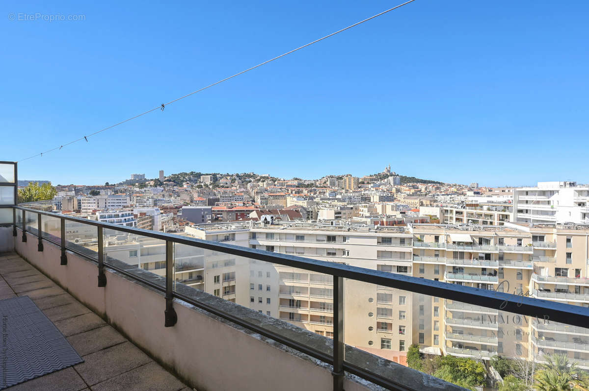 Appartement à MARSEILLE-8E