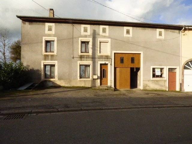 Maison à AVRICOURT