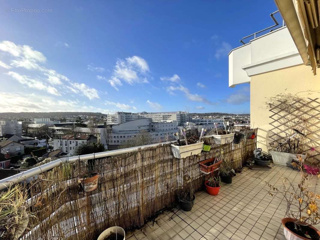 Appartement à ISSY-LES-MOULINEAUX