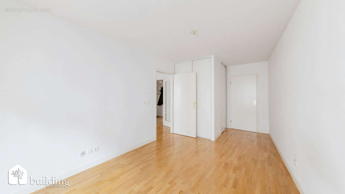 Appartement à LEVALLOIS-PERRET