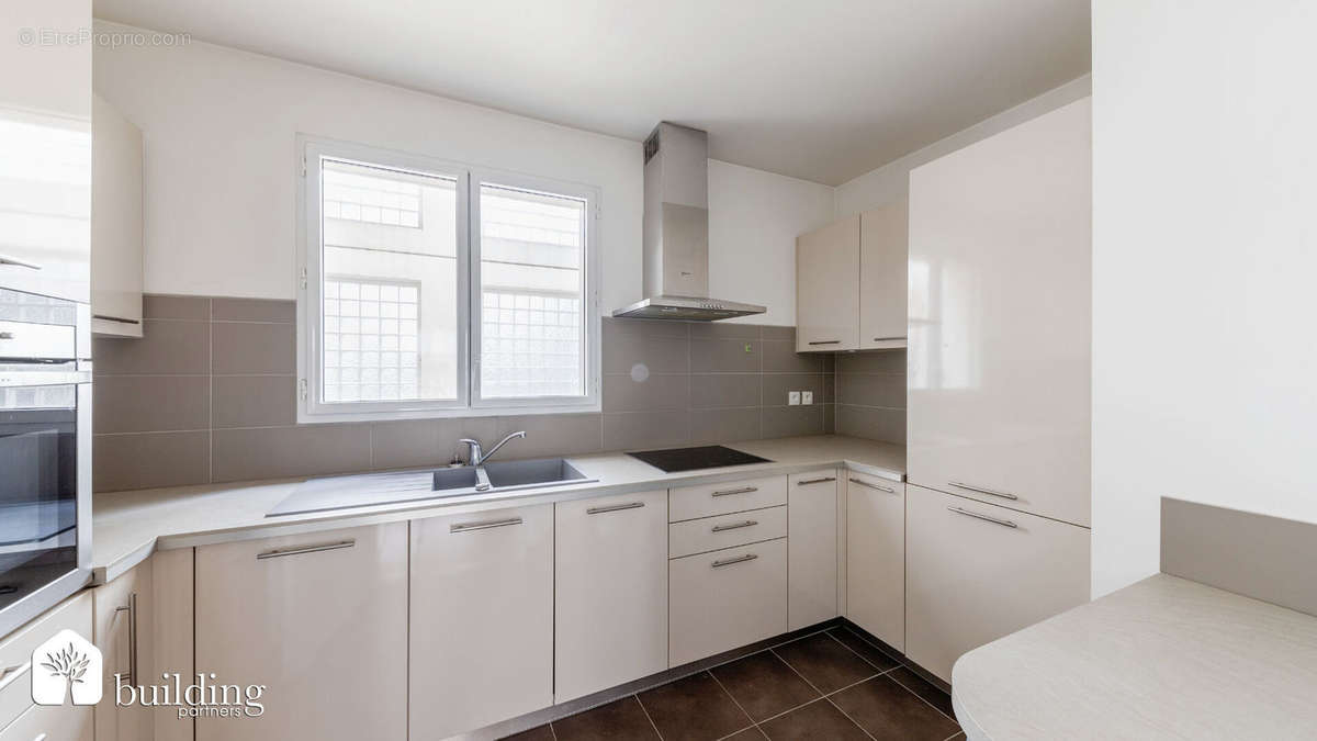 Appartement à LEVALLOIS-PERRET