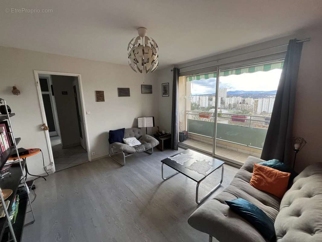 Appartement à LYON-5E