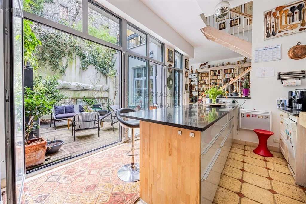 Appartement à PARIS-19E