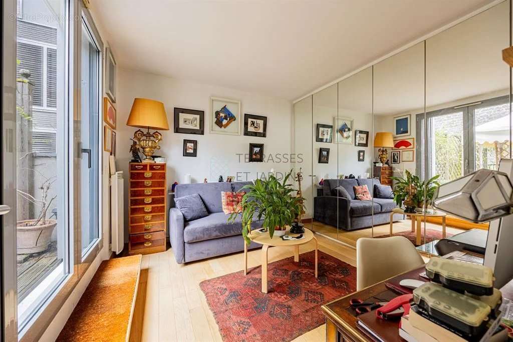 Appartement à PARIS-19E