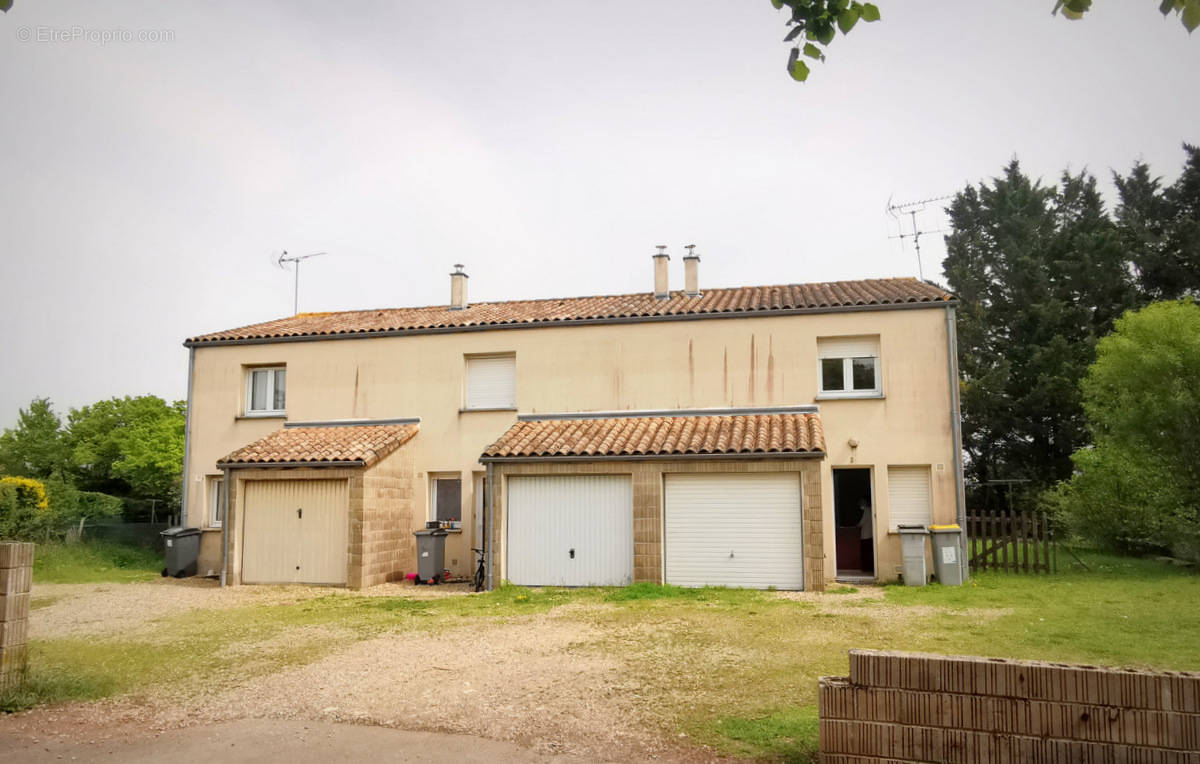 Maison à JAUNAY-CLAN