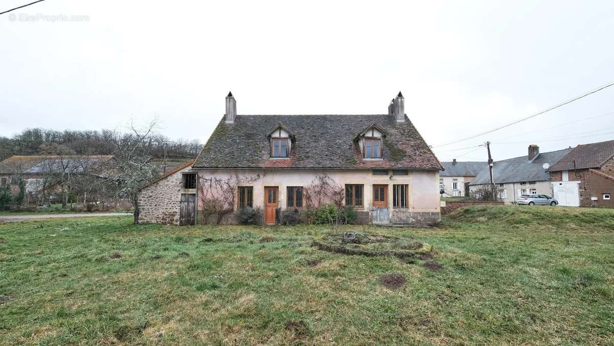 Maison à ARNAY-LE-DUC