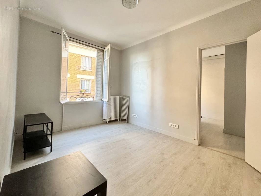 Appartement à AUBERVILLIERS